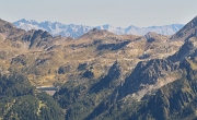 38 Zoom sulla conca del Rifugio Calvi...